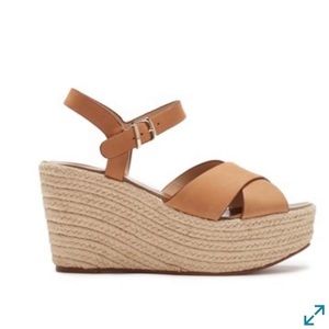 𝅺Kristin Cavallari by Chinese Laundry wedge sandal